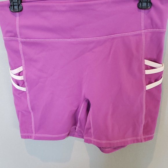 Fabletics High-Waisted Motion365® Short - Picture 1 of 4